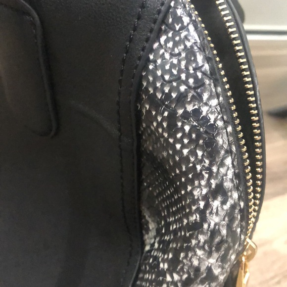 NWOT super classy purse from bebe - Picture 10 of 10